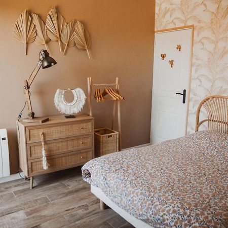 « La Casa Normande » Entre Ville & Plages Esquay-sur-Seulles Eksteriør billede